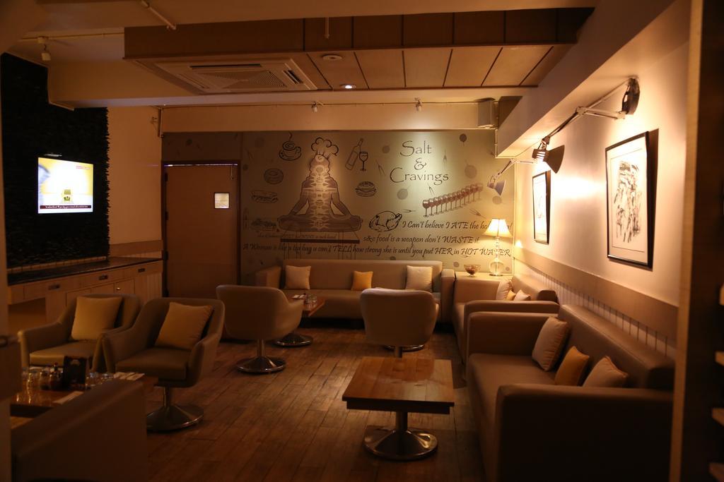 Hotel President เดห์ราดุน ภายนอก รูปภาพ